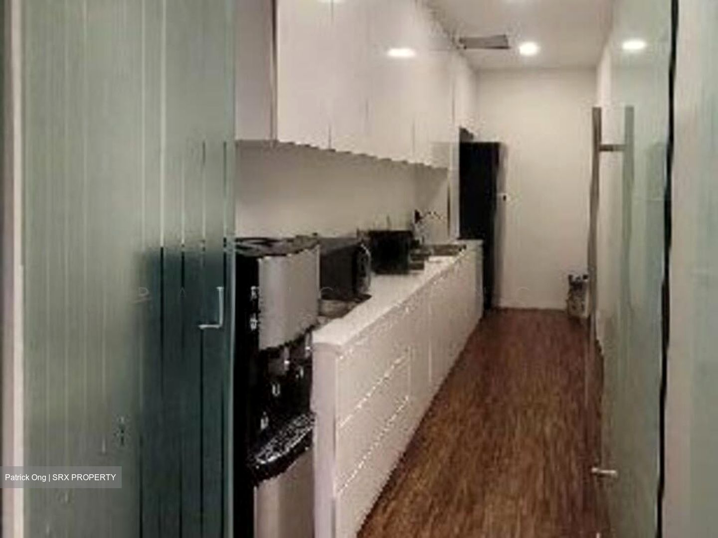 Chartered Bank Building (D1), Office #518759171